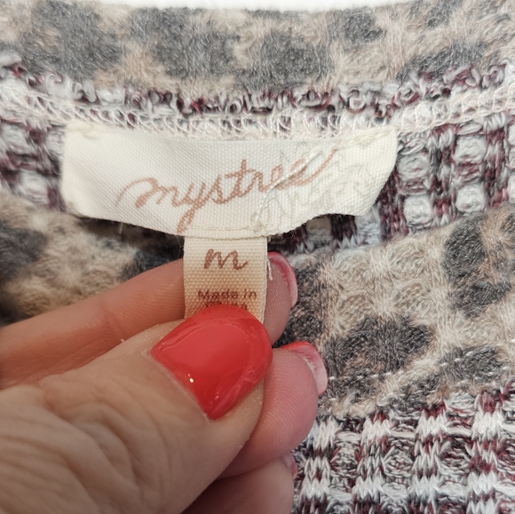 Mystree Striped and Leopard Print Long Sleeve Top - Picture 7 of 10